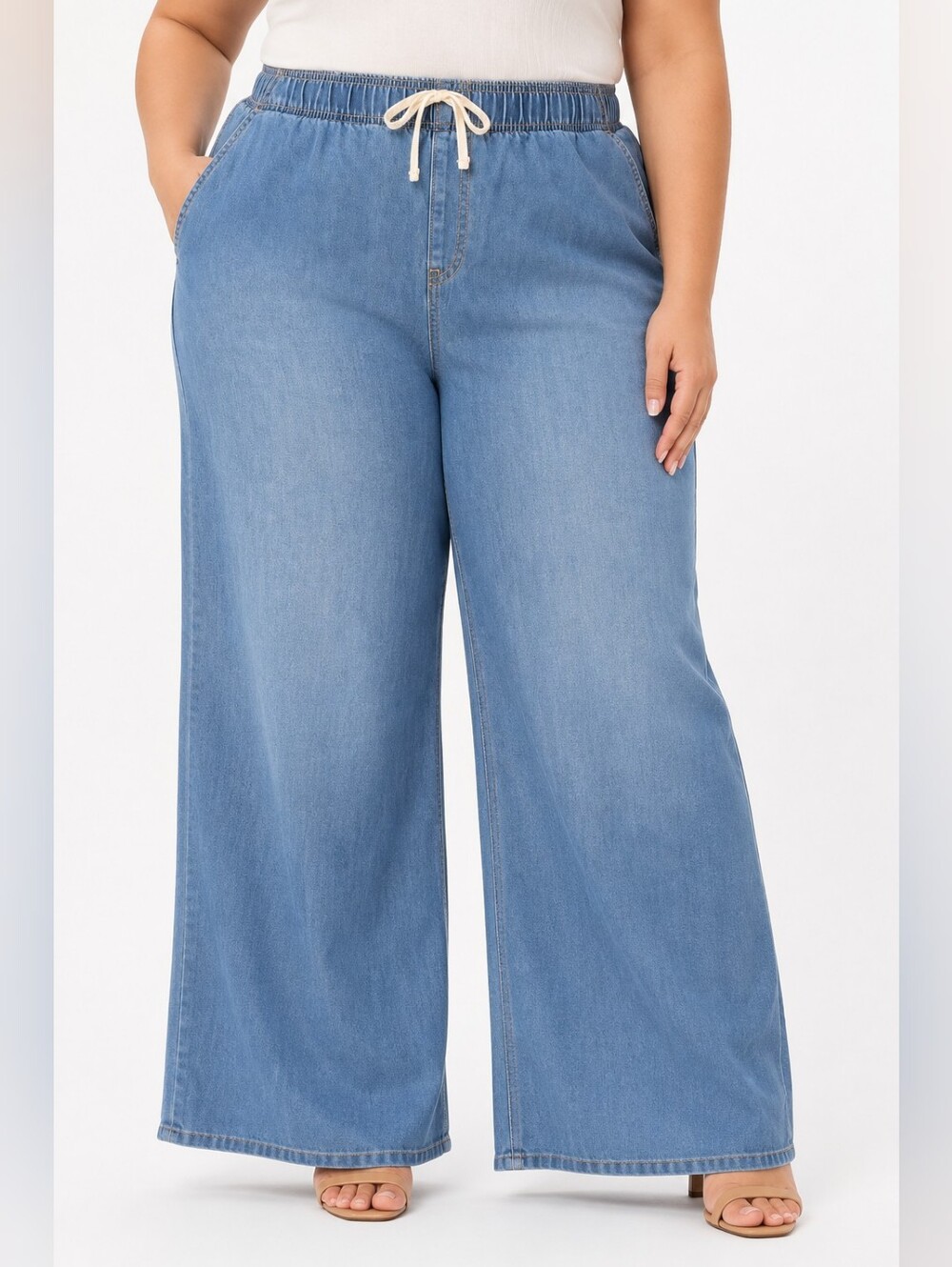 Old Navy High Rise Baggy Jeans XXL 18 Plus Light Wash pullup Drawstring Wide Leg